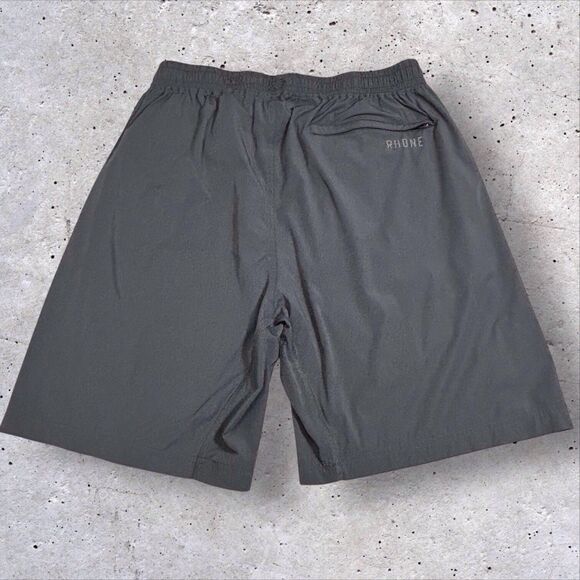 Rhone Unlined Shorts Men's Dark Gray Pockets Gym Athletic Training Size XL - Picture 2 of 14